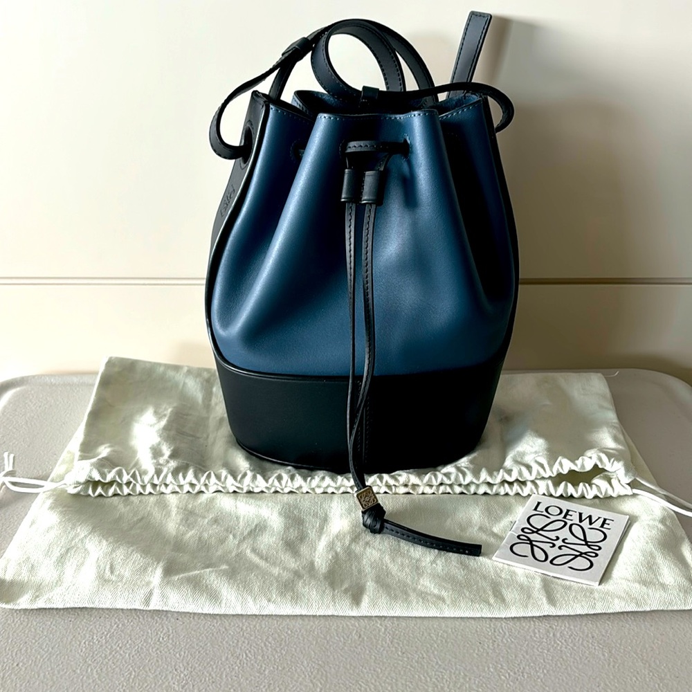 Loewe Balloon Bucket Bag